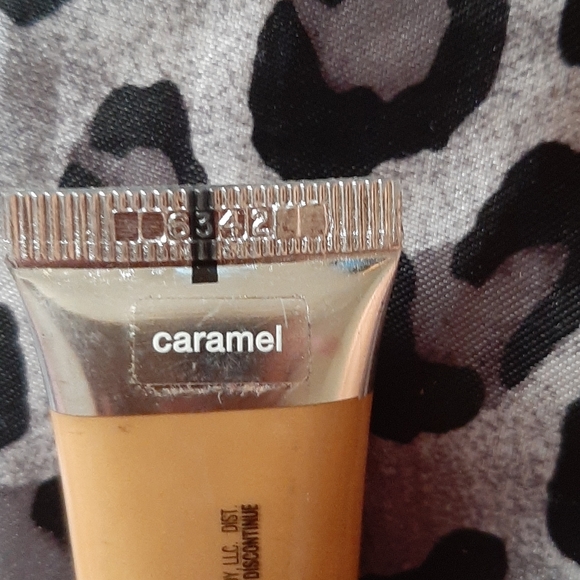 Makeup - Picture 3 of 3